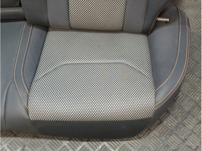 Recambio de juego asientos completo para subaru xv (g5) sport plus referencia OEM IAM   