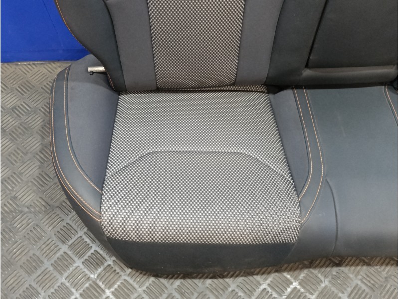 Recambio de juego asientos completo para subaru xv (g5) sport plus referencia OEM IAM   