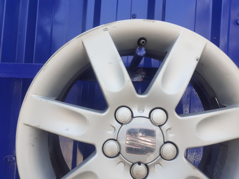 Recambio de llanta para seat cordoba berlina (6l2) 1.9 tdi referencia OEM IAM 6L0601025K  