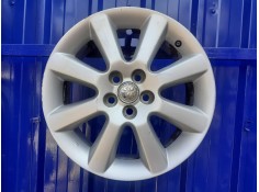 Recambio de llanta para toyota avensis berlina (t25) 2.2 d-4d cat referencia OEM IAM 4261105140B  