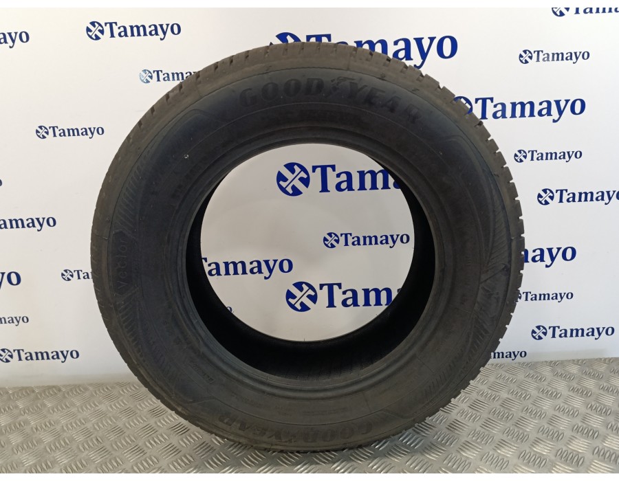Recambio de neumatico ocasión para » otros... neumaticos goodyear vector 4seasons gen-3 referencia OEM IAM 215/65R16 102H  