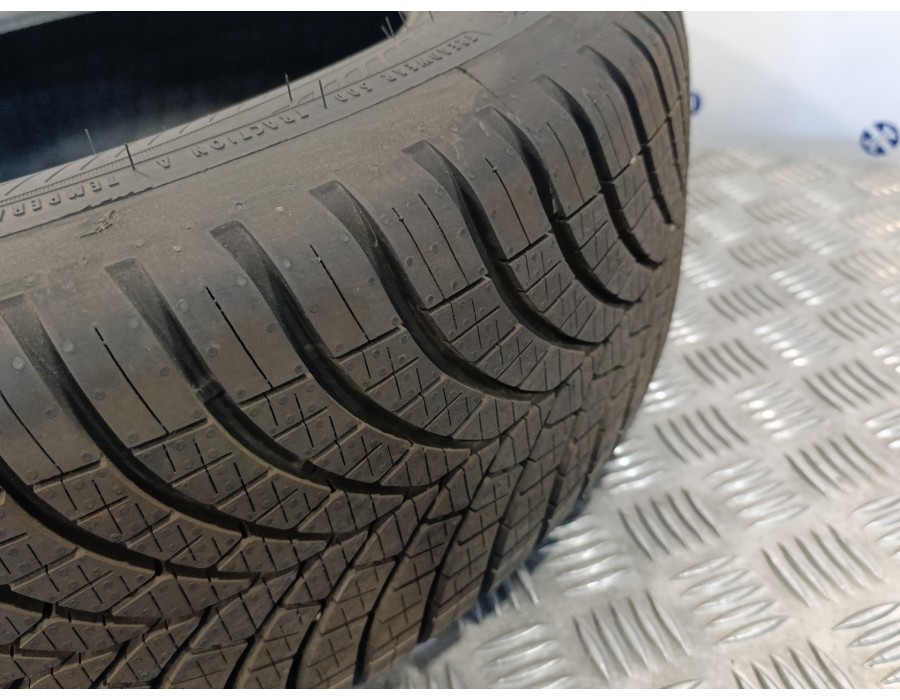 Recambio de neumatico ocasión para » otros... neumaticos goodyear vector 4seasons gen-3 referencia OEM IAM 215/65R16 102H  