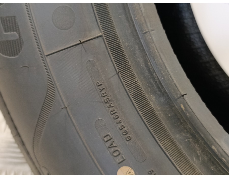 Recambio de neumatico ocasión para » otros... neumaticos goodyear vector 4seasons gen-3 referencia OEM IAM 215/65R16 102H  