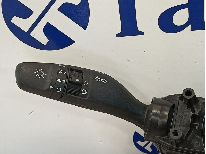 Recambio de mando multifuncion para hyundai i20 active 1.0 tgdi cat referencia OEM IAM 93403C8851  