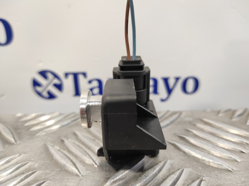 Recambio de sensor para renault scenic ii 1.9 dci diesel referencia OEM IAM 8200411025  601298200