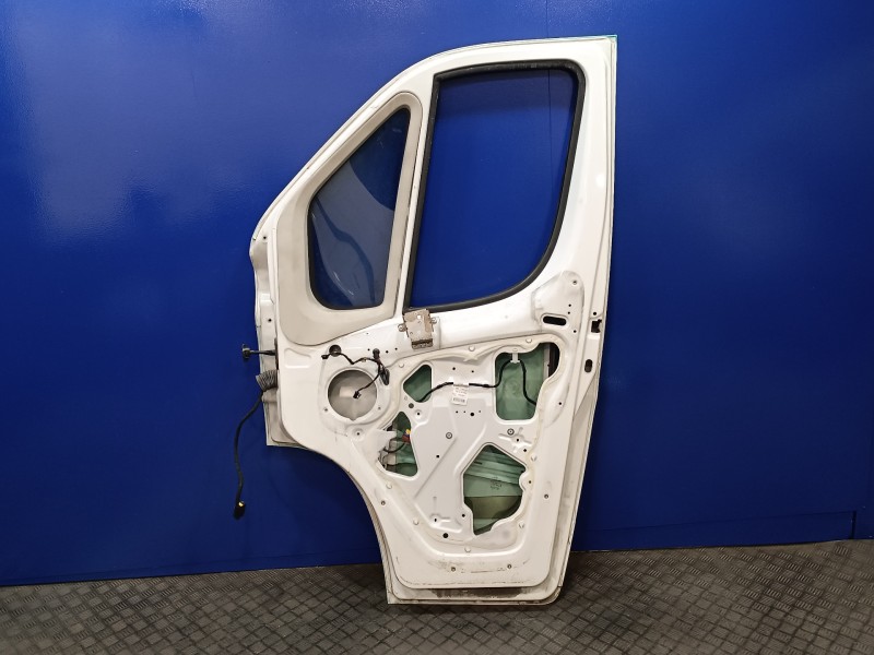Recambio de puerta delantera derecha para peugeot boxer furgón 2.2 hdi fap cat referencia OEM IAM   