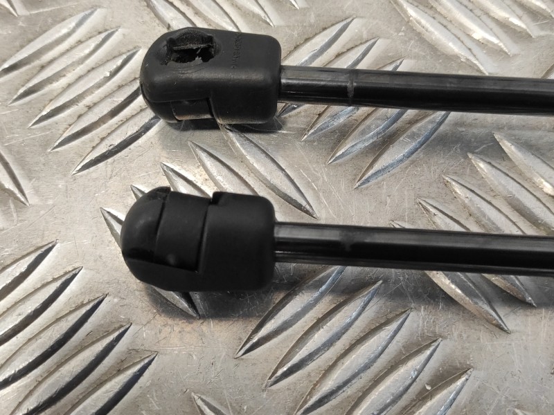 Recambio de amortiguadores maletero / porton para cupra formentor km (fm6) referencia OEM IAM 5FF827550B  