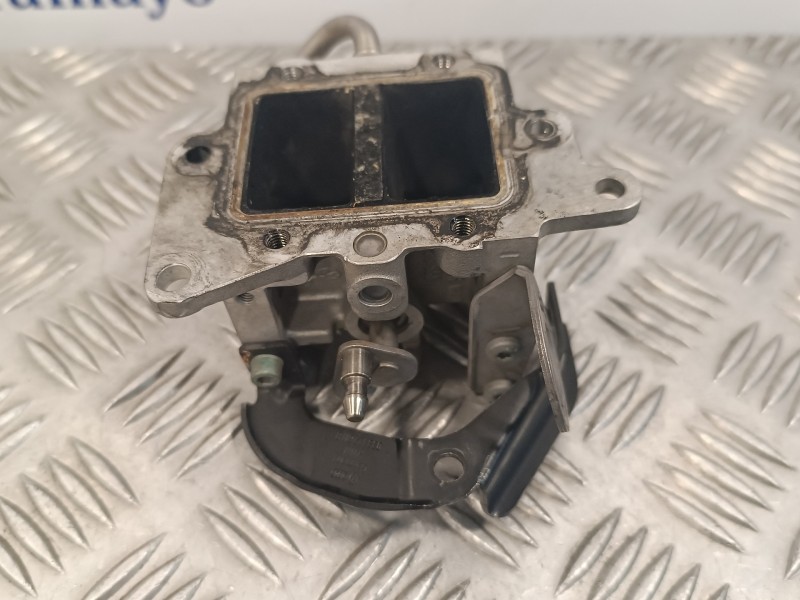 Recambio de valvula egr para volkswagen golf v berlina (1k1) 1.9 tdi referencia OEM IAM 03G131063B  