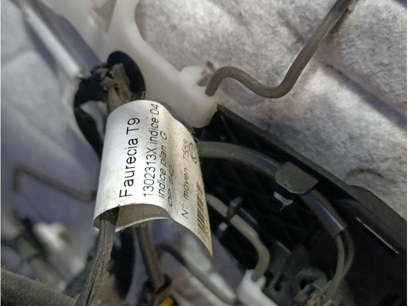 Recambio de juego asientos completo para peugeot 308 1.6 blue-hdi fap referencia OEM IAM 1302295X  