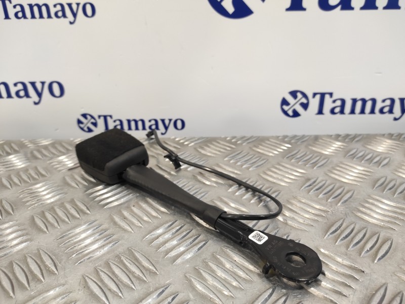 Recambio de enganche cinturon delantero izquierdo para cupra formentor km (fm6) referencia OEM IAM 8Y0857755  