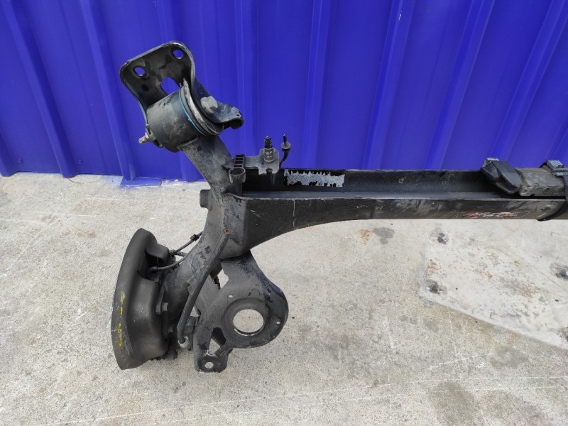 Recambio de puente trasero para peugeot 308 1.6 16v referencia OEM IAM   