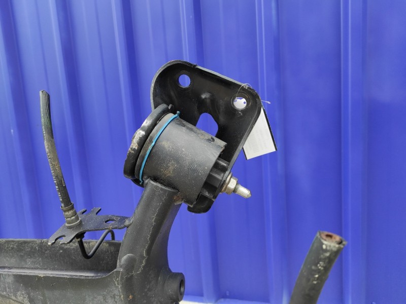 Recambio de puente trasero para peugeot 308 1.6 16v referencia OEM IAM   