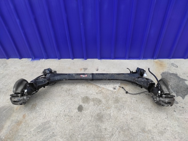 Recambio de puente trasero para peugeot 308 1.6 16v referencia OEM IAM   