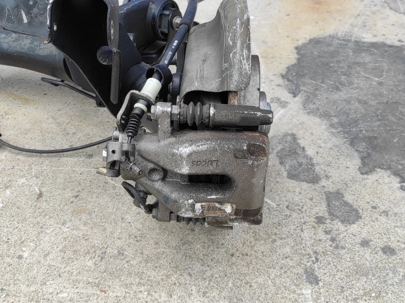 Recambio de puente trasero para peugeot 308 1.6 16v referencia OEM IAM   