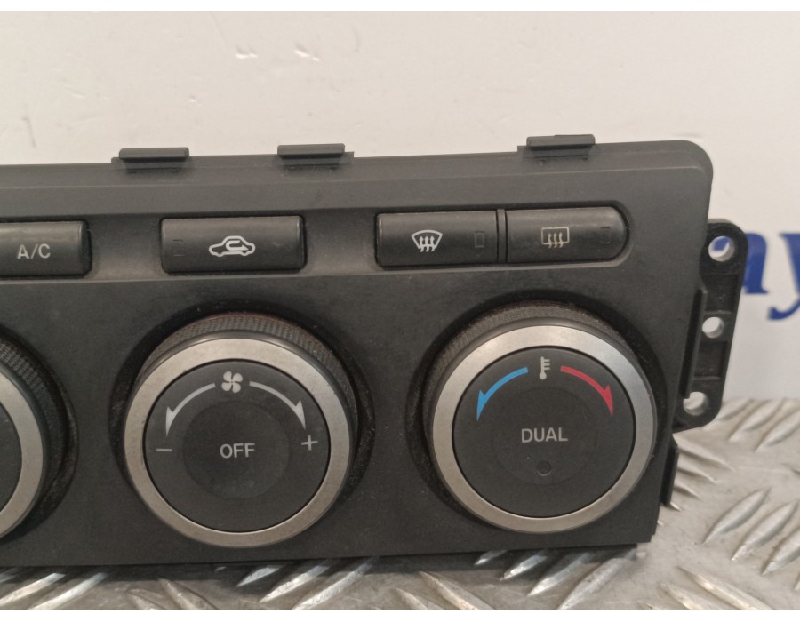 Recambio de mando climatizador para mazda 6 lim. (gh) 2.0 turbodiesel cat referencia OEM IAM GAM761190B  T1005815J