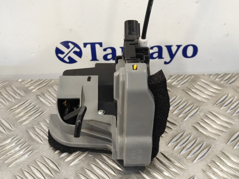 Recambio de cerradura puerta trasera izquierda para hyundai i20 active 1.0 tgdi cat referencia OEM IAM 81410C8020  