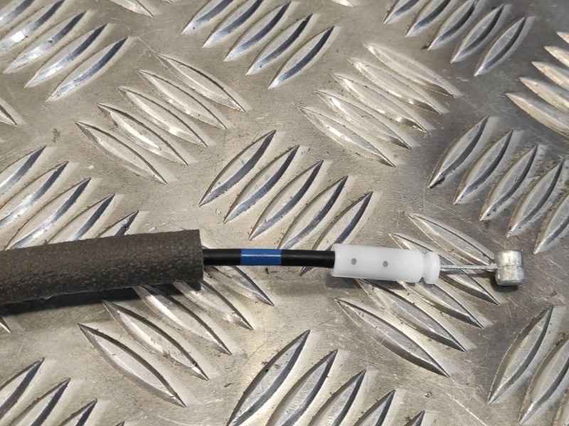 Recambio de cerradura puerta trasera izquierda para hyundai i20 active 1.0 tgdi cat referencia OEM IAM 81410C8020  