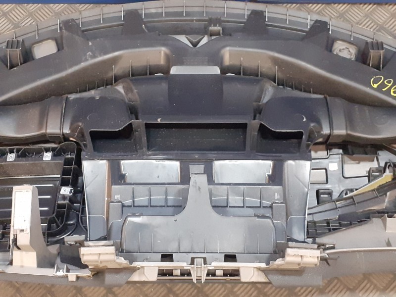 Recambio de salpicadero para renault scenic iii 1.5 dci diesel fap referencia OEM IAM   