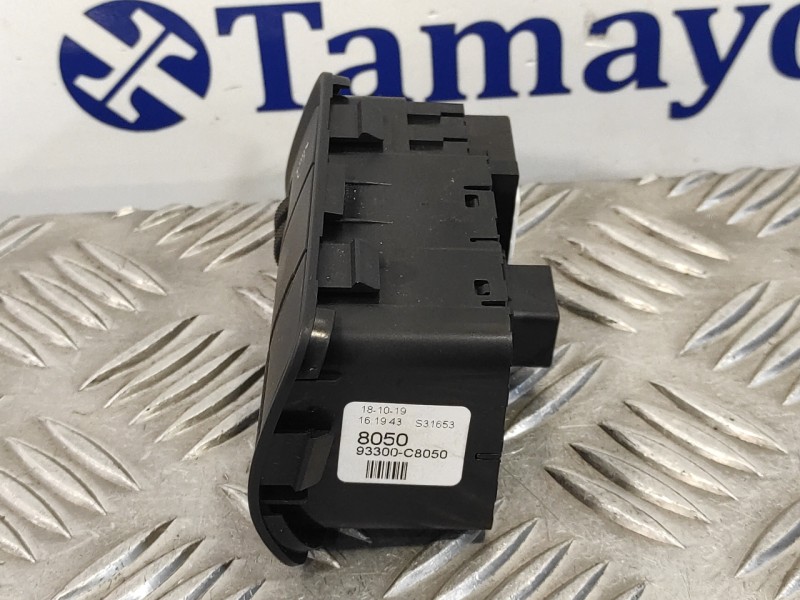 Recambio de mando regulacion faros para hyundai i20 active 1.0 tgdi cat referencia OEM IAM 93300C8050  