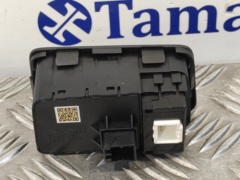 Recambio de mando regulacion faros para hyundai i20 active 1.0 tgdi cat referencia OEM IAM 93300C8050  