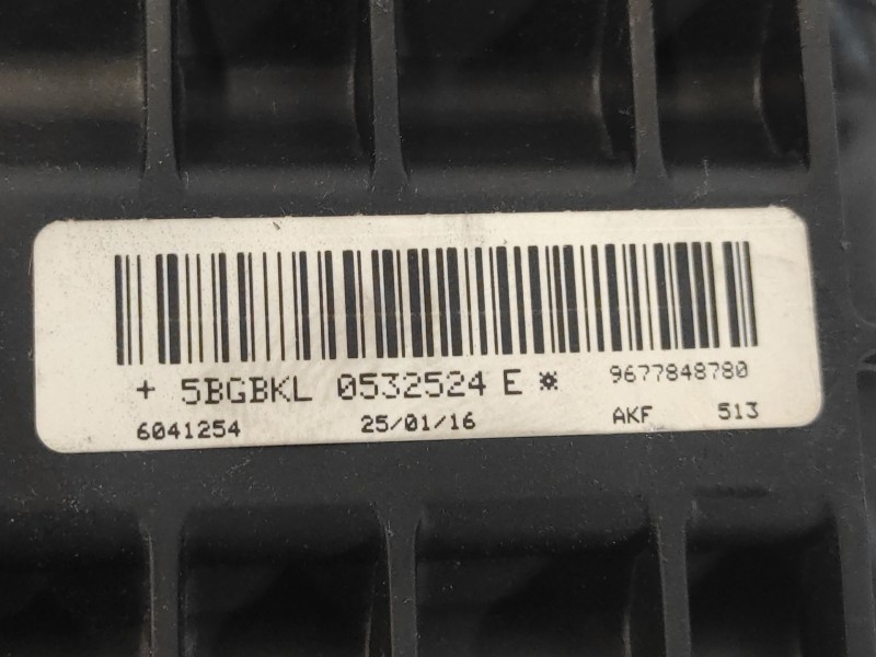 Recambio de airbag delantero derecho para peugeot 308 1.6 blue-hdi fap referencia OEM IAM 9677848780  