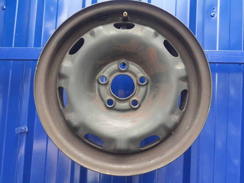 Recambio de llanta para skoda fabia (5j2 ) 1.2 referencia OEM IAM 607601027A  