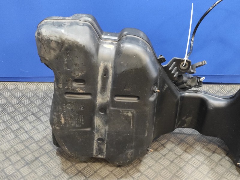 Recambio de deposito combustible para audi s3 (8v1) 2.0 16v tfsi referencia OEM IAM 5Q0201055  8S0201060