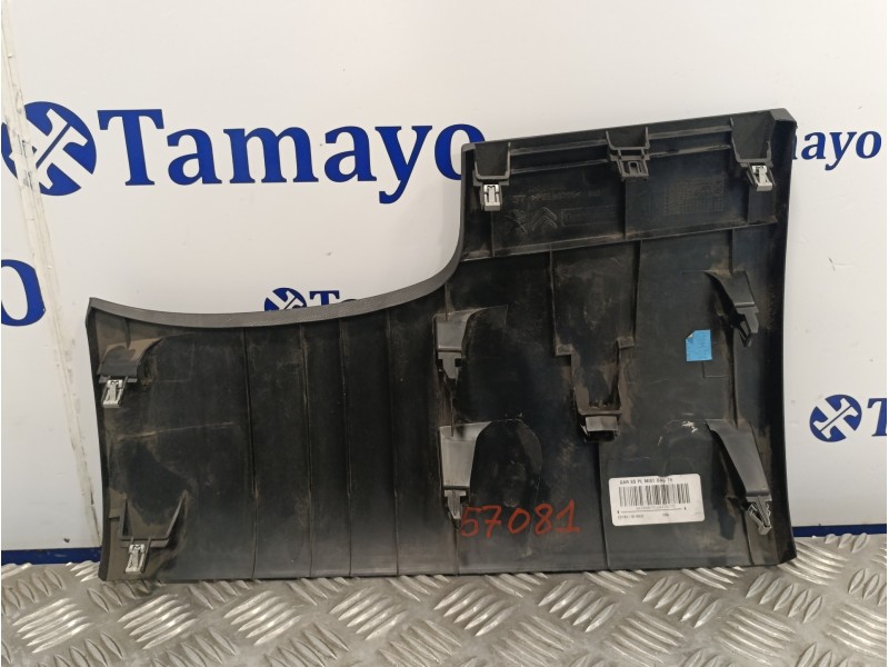 Recambio de moldura para peugeot 308 1.6 blue-hdi fap referencia OEM IAM 9677540877  