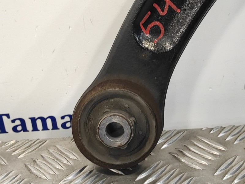 Recambio de brazo suspension inferior delantero derecho para peugeot 308 1.6 16v referencia OEM IAM 823214  