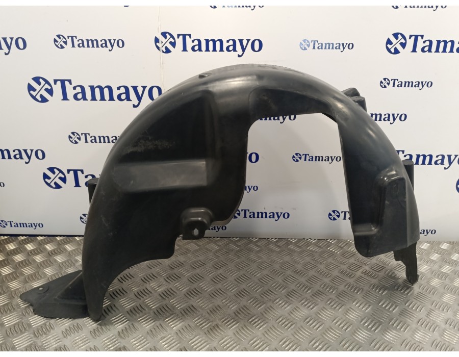 Recambio de plastico paso rueda trasero izquierdo para peugeot 308 1.6 blue-hdi fap referencia OEM IAM 9677267180  