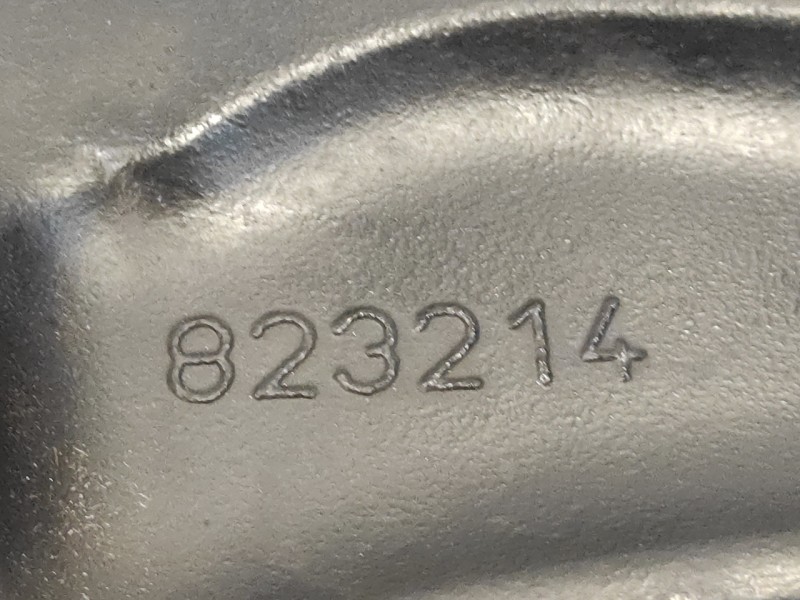 Recambio de brazo suspension inferior delantero derecho para peugeot 308 1.6 16v referencia OEM IAM 823214  