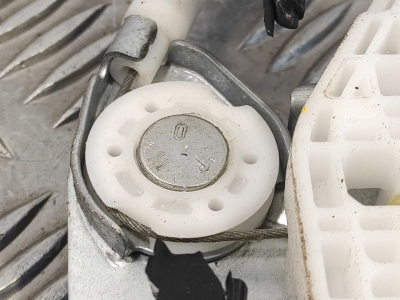 Recambio de elevalunas delantero derecho para hyundai i20 active 1.0 tgdi cat referencia OEM IAM 82460C7000  