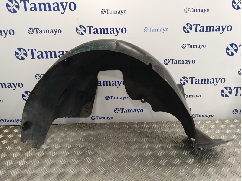 Recambio de plastico paso rueda trasero izquierdo para peugeot 308 1.6 blue-hdi fap referencia OEM IAM 9677267180  