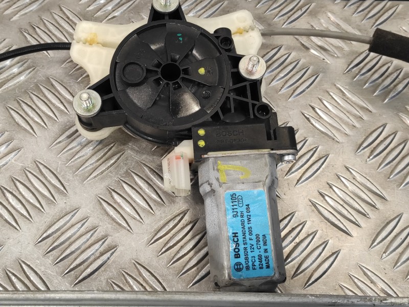 Recambio de elevalunas delantero derecho para hyundai i20 active 1.0 tgdi cat referencia OEM IAM 82460C7000  