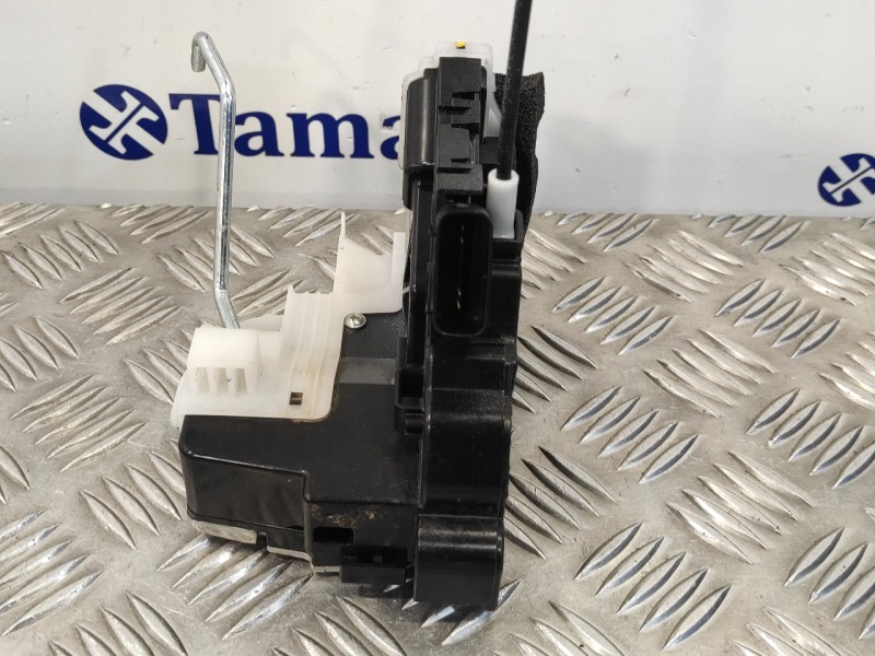 Recambio de cerradura puerta delantera derecha para hyundai i20 active 1.0 tgdi cat referencia OEM IAM 81320C8040  