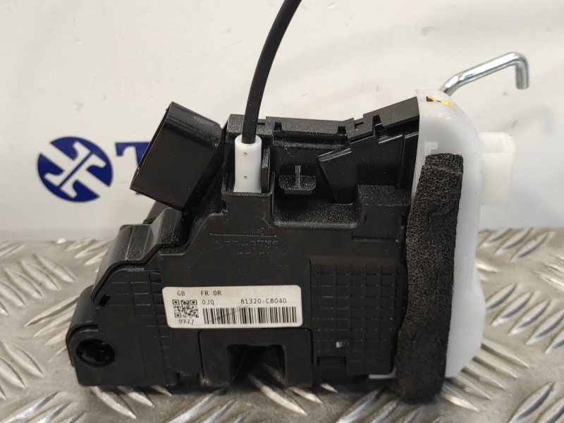 Recambio de cerradura puerta delantera derecha para hyundai i20 active 1.0 tgdi cat referencia OEM IAM 81320C8040  
