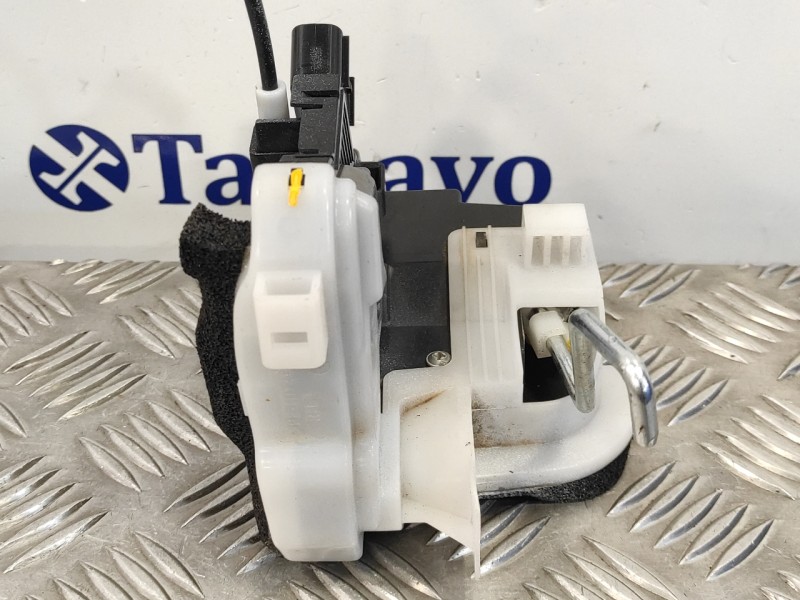 Recambio de cerradura puerta delantera derecha para hyundai i20 active 1.0 tgdi cat referencia OEM IAM 81320C8040  