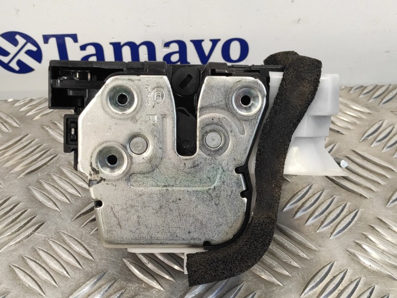 Recambio de cerradura puerta delantera derecha para hyundai i20 active 1.0 tgdi cat referencia OEM IAM 81320C8040  