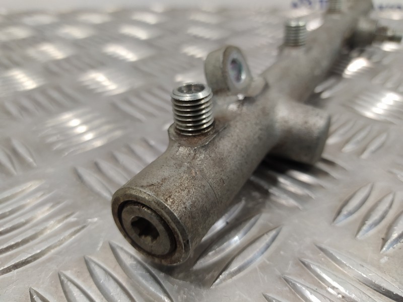Recambio de rampa inyectora para mercedes-benz clase s (w220) berlina referencia OEM IAM A6280700195  F00R000390