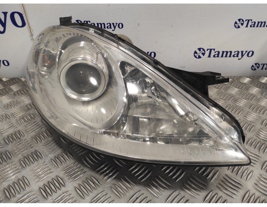 Recambio de faro derecho para mercedes-benz clase a (w169) 2.0 cdi cat referencia OEM IAM A1698200661  0301197212