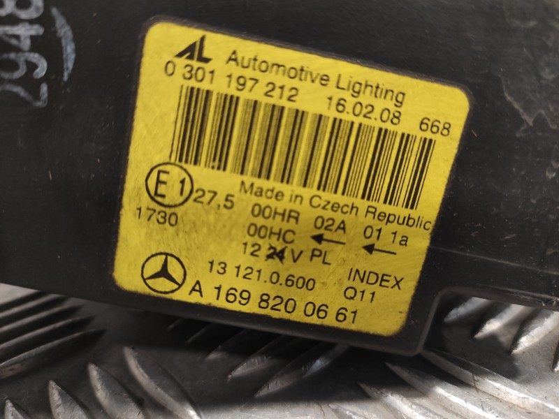 Recambio de faro derecho para mercedes-benz clase a (w169) 2.0 cdi cat referencia OEM IAM A1698200661  0301197212