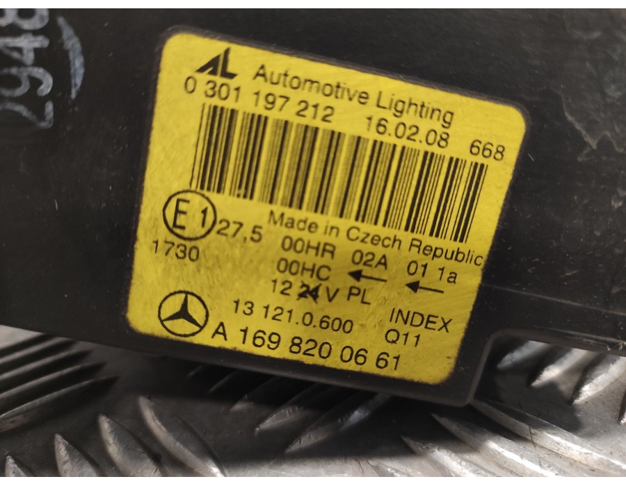 Recambio de faro derecho para mercedes-benz clase a (w169) 2.0 cdi cat referencia OEM IAM A1698200661  0301197212