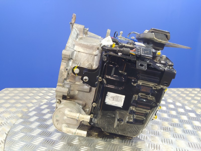 Recambio de caja cambios para peugeot 308 1.6 blue-hdi fap referencia OEM IAM 20GE23  