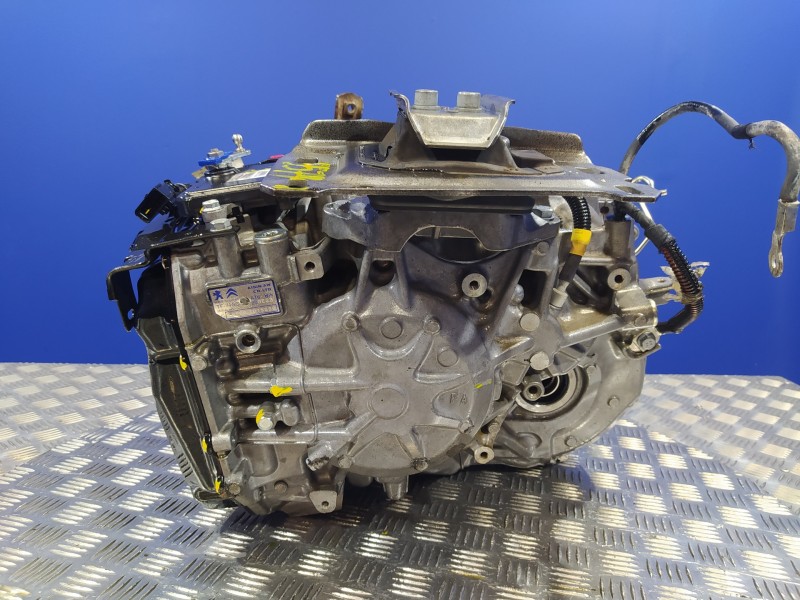 Recambio de caja cambios para peugeot 308 1.6 blue-hdi fap referencia OEM IAM 20GE23  