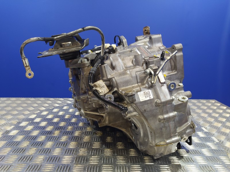 Recambio de caja cambios para peugeot 308 1.6 blue-hdi fap referencia OEM IAM 20GE23  