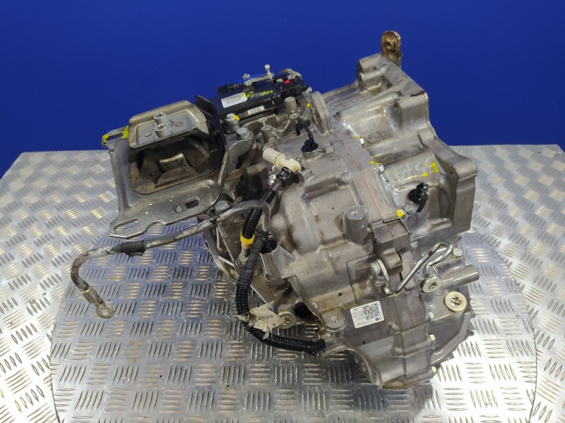 Recambio de caja cambios para peugeot 308 1.6 blue-hdi fap referencia OEM IAM 20GE23  