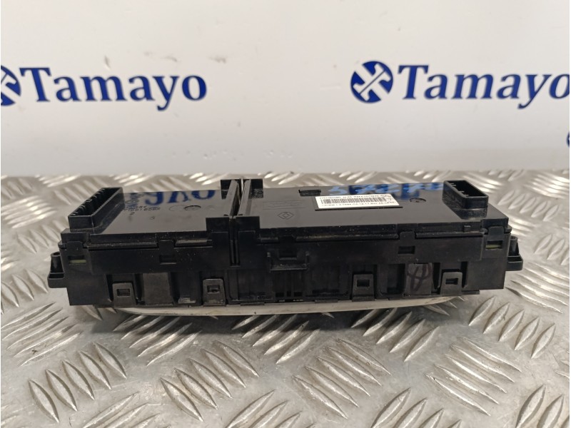 Recambio de mando climatizador para renault scenic iii 1.2 16v referencia OEM IAM 275109409R  E1073945