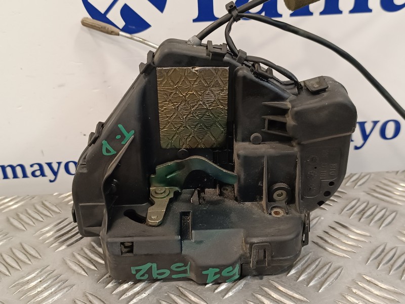 Recambio de cerradura puerta trasera derecha para mercedes-benz clase e (w211) berlina referencia OEM IAM 2117300635  