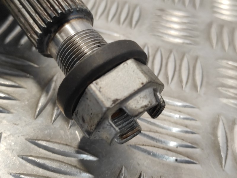 Recambio de transmision delantera derecha para peugeot 308 1.6 blue-hdi fap referencia OEM IAM 9809528180  