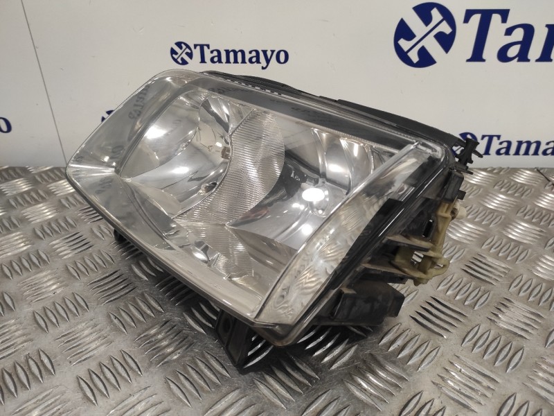 Recambio de faro izquierdo para volkswagen polo berlina (6n2) 1.4 16v referencia OEM IAM 6N1941015AD  89302810